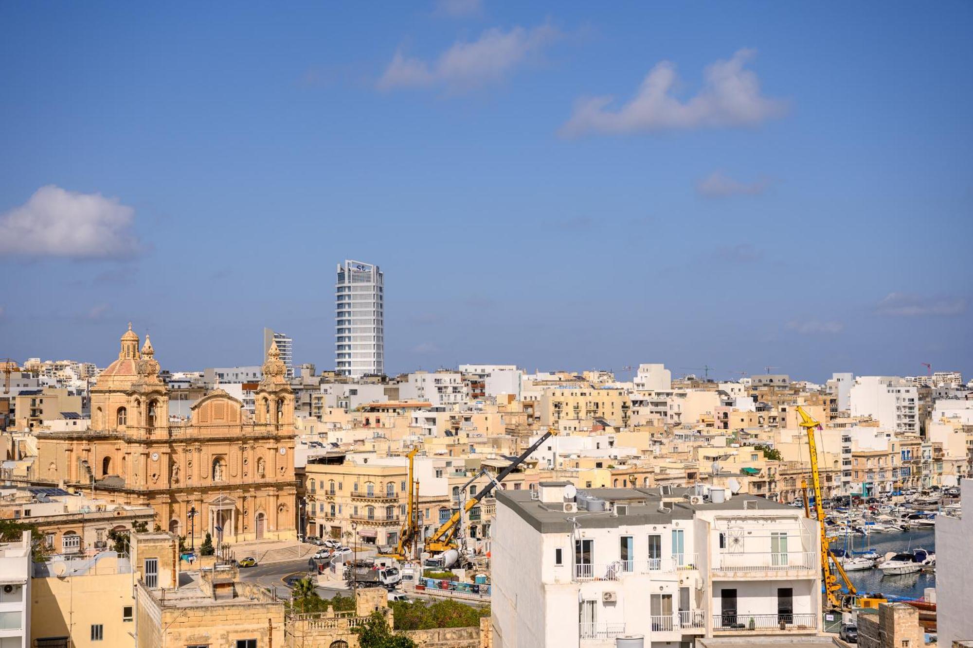 F11 Room 2, Private Room Two Single Beds Shared Bathroom In Shared Flat Msida Zewnętrze zdjęcie