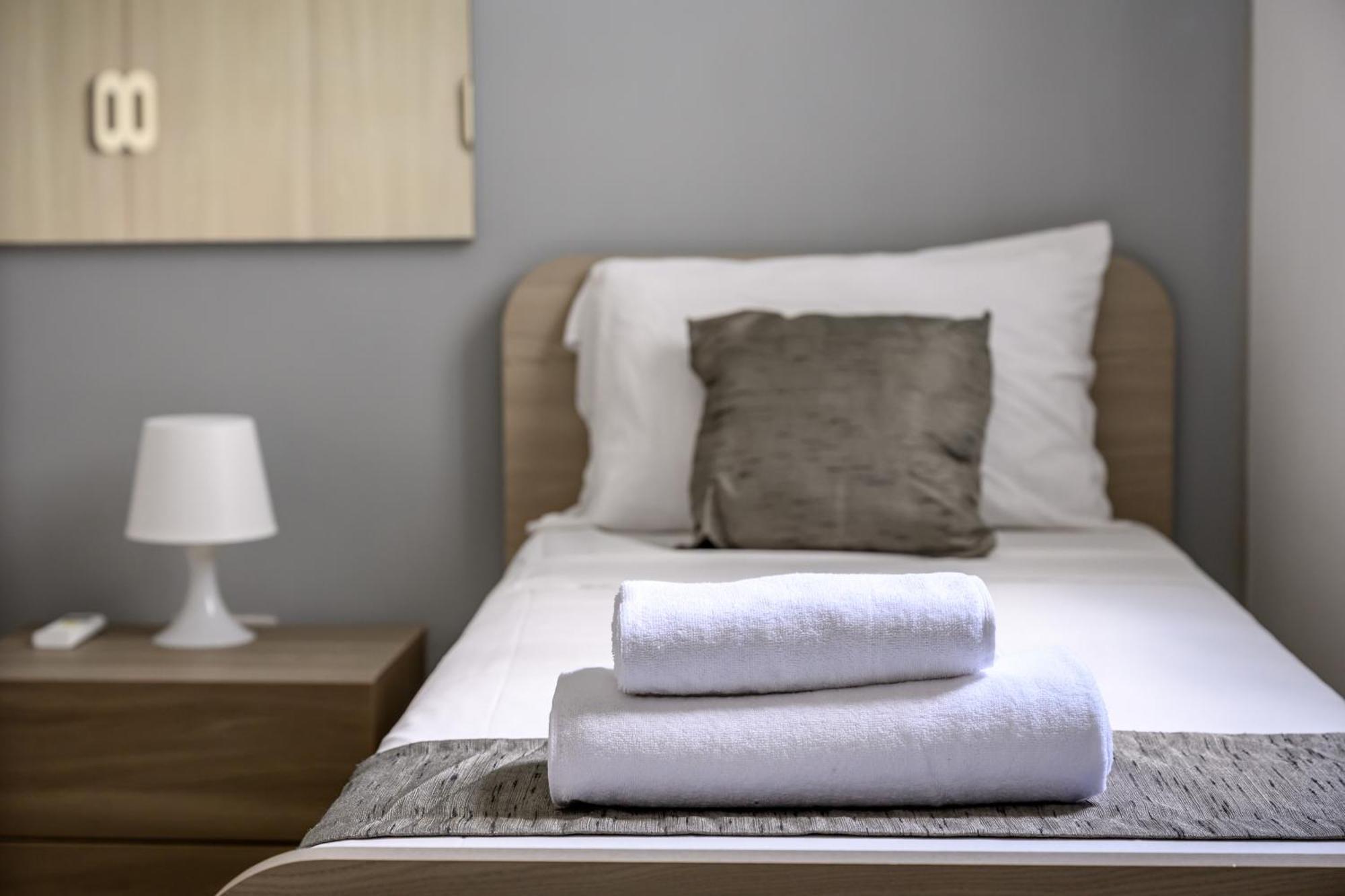 F11 Room 2, Private Room Two Single Beds Shared Bathroom In Shared Flat Msida Zewnętrze zdjęcie