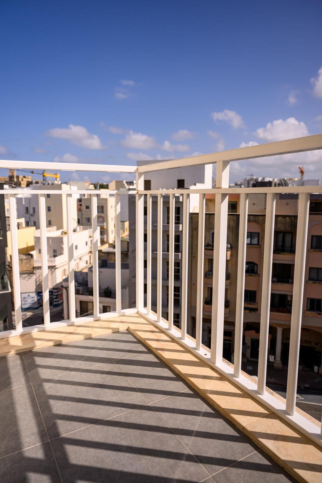 F11 Room 2, Private Room Two Single Beds Shared Bathroom In Shared Flat Msida Zewnętrze zdjęcie