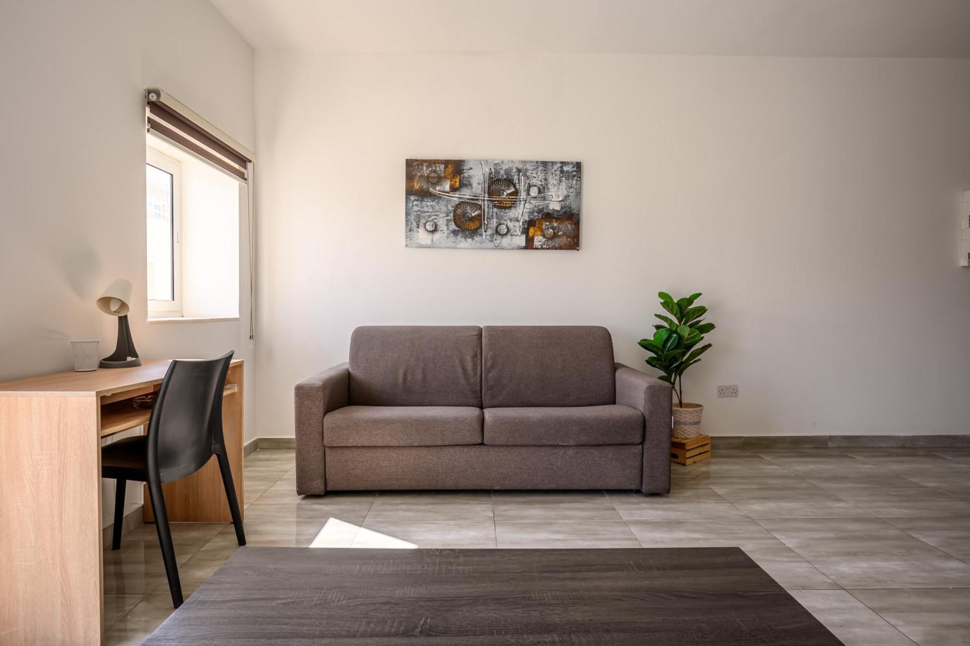 F11 Room 2, Private Room Two Single Beds Shared Bathroom In Shared Flat Msida Zewnętrze zdjęcie